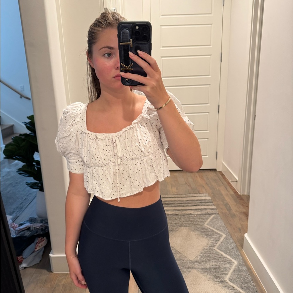 MAJORELLE White Crop Top with Puff Sleeves